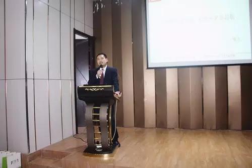 d7648e4.jpg d7648e4.jpg
